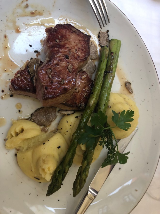 dfKM%VsPQMGK6Uh%x9XqEA